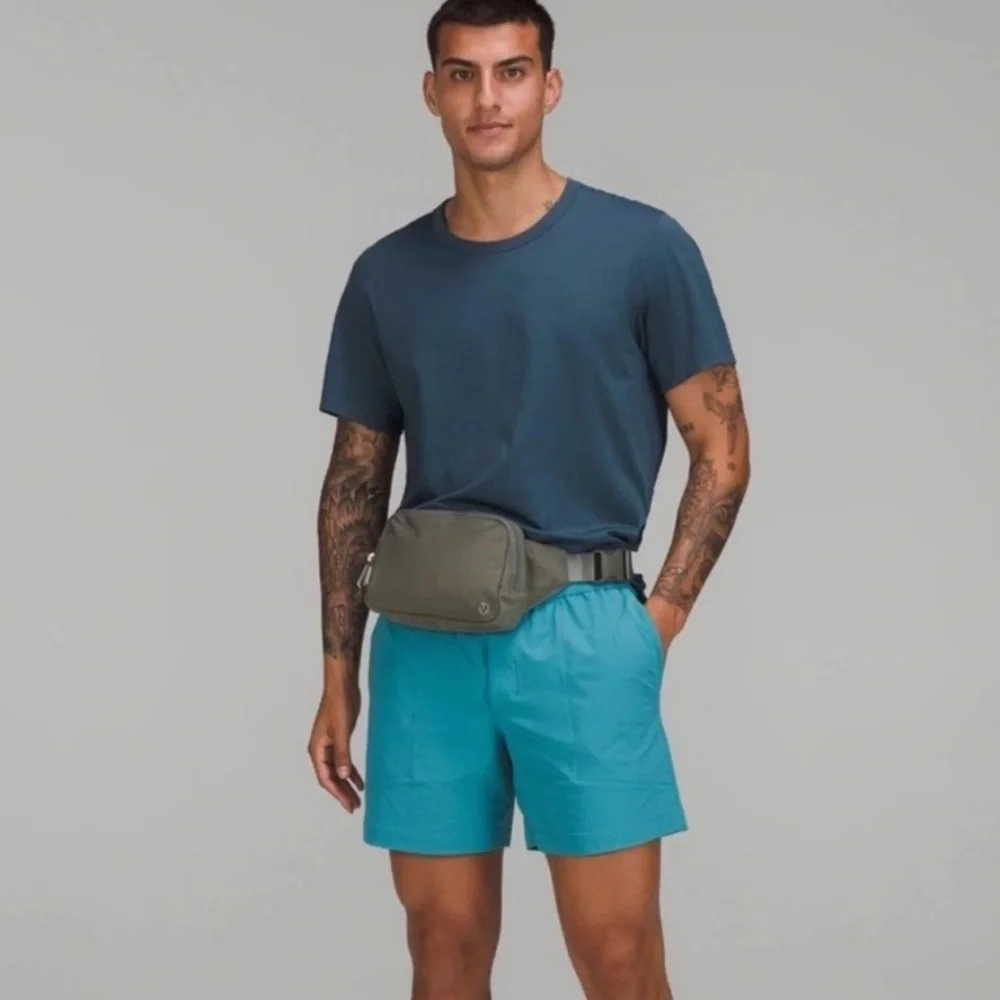 SOLD❌ NWT LULULEMON EVERYWHERE BELT BAG - Picture 6 of 15
